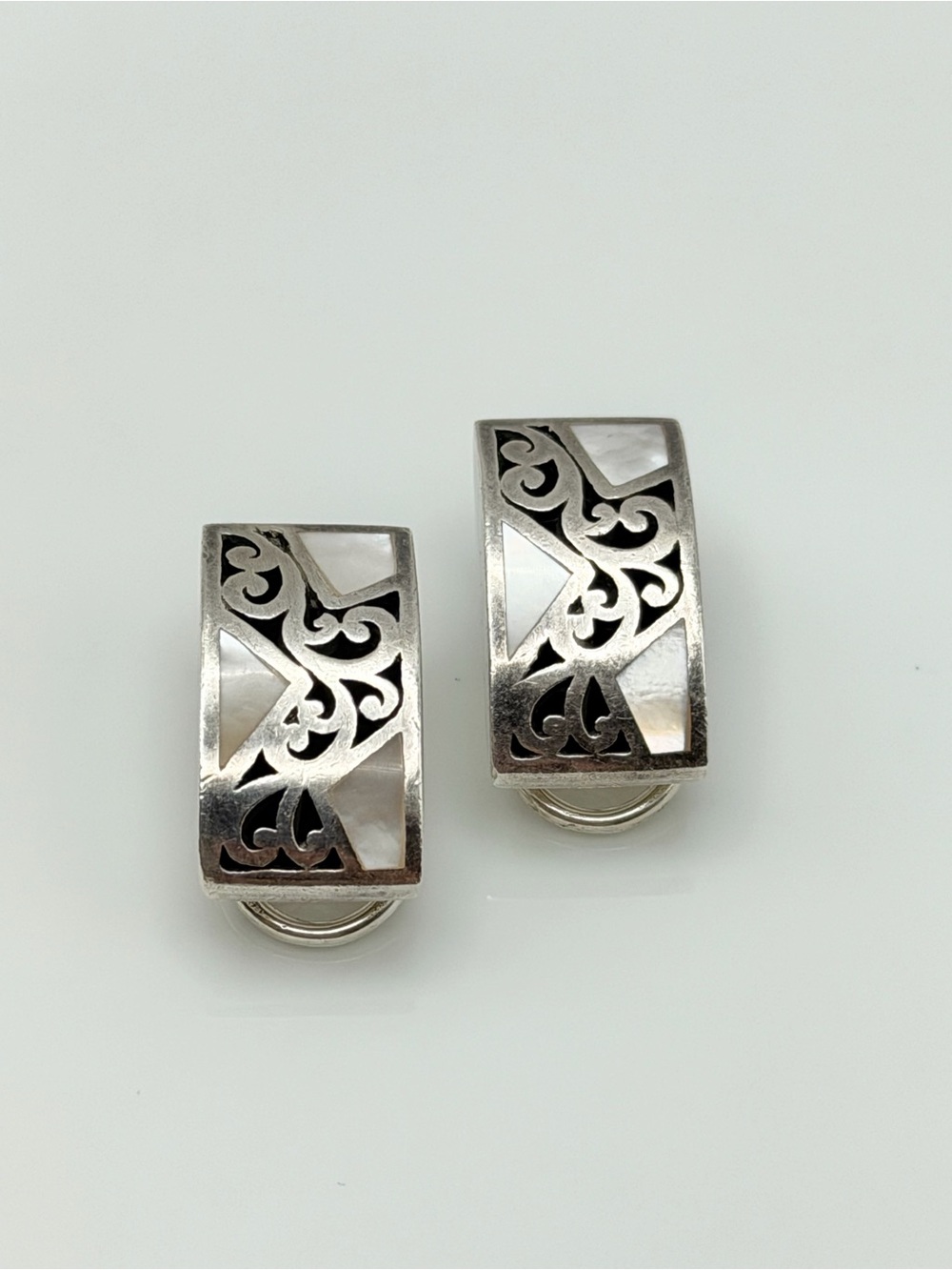 Vintage Lois Hill 925 Sterling Silver Filigree Clip On Earrings Mother-of-Pearl